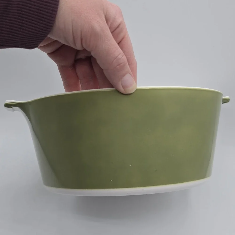 Vintage Corning Ware Avocado Green 2.5QT Casserole Dish P-702 1/2-B‎